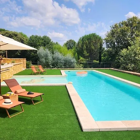 Dreamy 2br Dordogne Hideaway With Heated Pool And Views Castelnaud La Chapelle