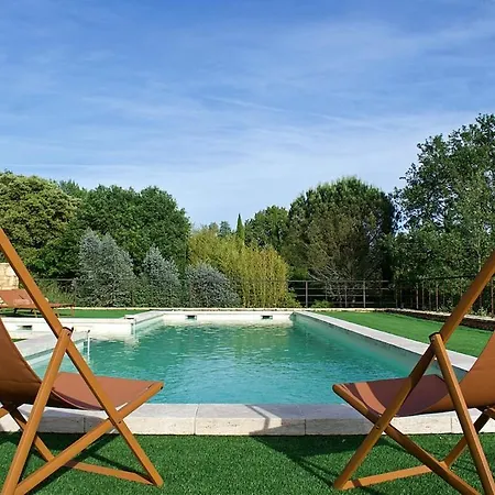 Dreamy 2br Dordogne Hideaway With Heated Pool And Views Holiday home