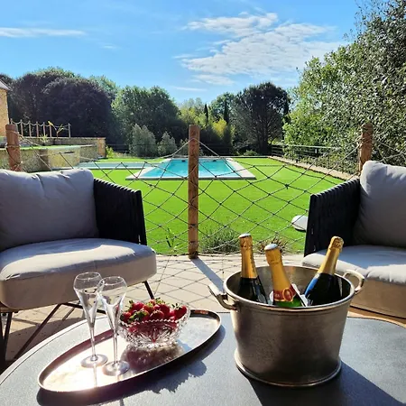 Holiday home Dreamy 2br Dordogne Hideaway With Heated Pool And Views