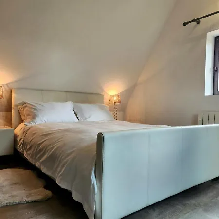 Holiday home Dreamy 2br Dordogne Hideaway With Heated Pool And Views *