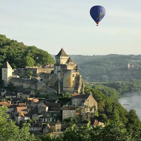 Holiday home Dreamy 2br Dordogne Hideaway With Heated Pool And Views Castelnaud La Chapelle