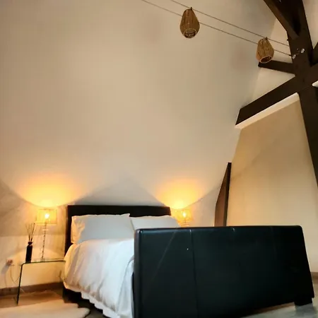 Dreamy 2br Dordogne Hideaway With Heated Pool And Views Castelnaud La Chapelle